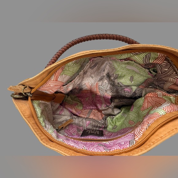 The Sak Honey Tan Leather Crossbody Bag – Braided Strap, Boho Whipstitch Detail - Picture 5 of 13